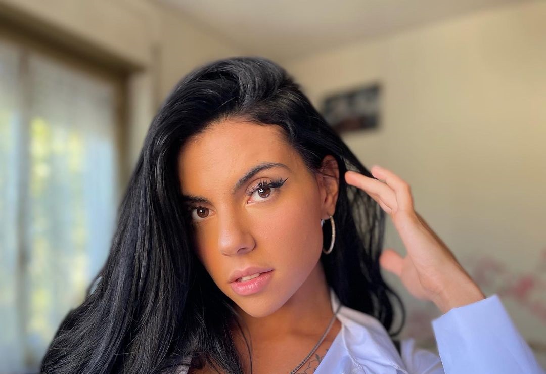 Giorgia-Di-Vittorio-Wallpapers-Insta-Fit-Bio-7